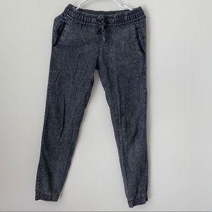 LIRA  Grey Pans / Size XS